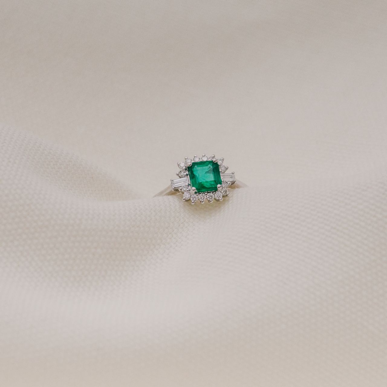 RECARLO Anello Smeraldo XE469/BS9 – Orafo La Morgia