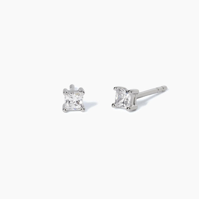 Mabina | Orecchini a lobo con punto luce quadrato piccolo SHINY | 563023