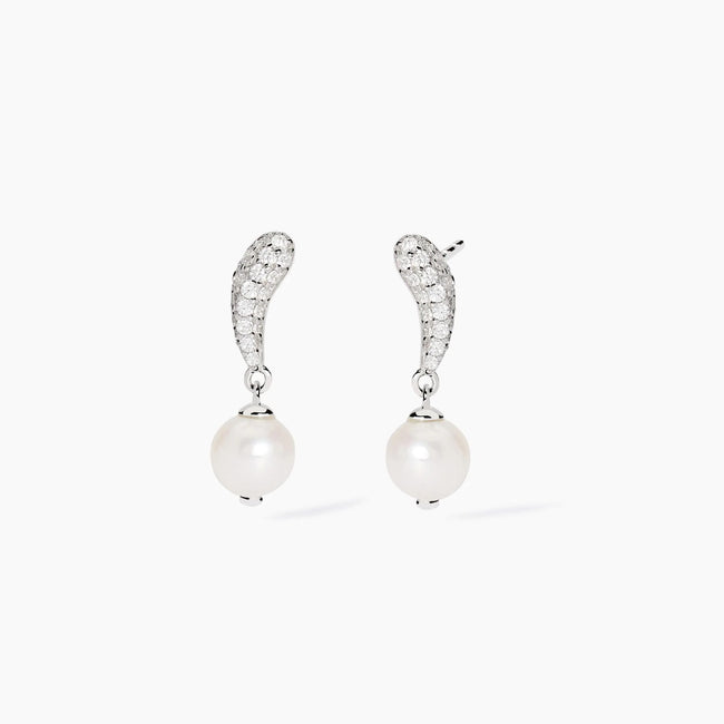 Mabina | Orecchini a lobo con pavé di zirconi e perle coltivate OPERA | 563846