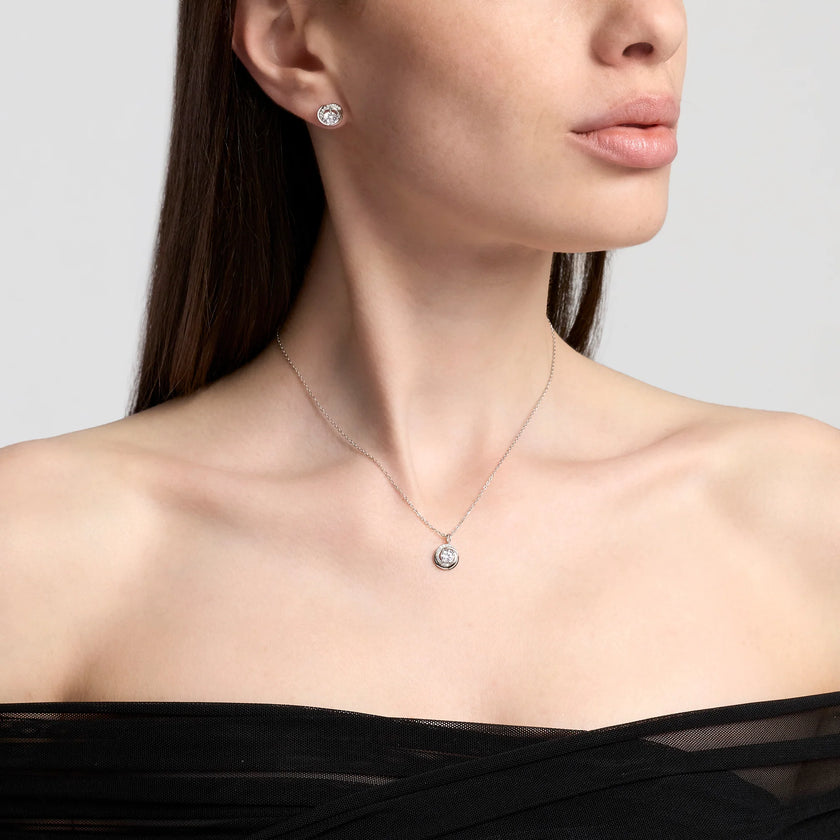 Mabina | Orecchini a lobo tondi in argento con zirconi SGUARDO INDISCRETO | 564016