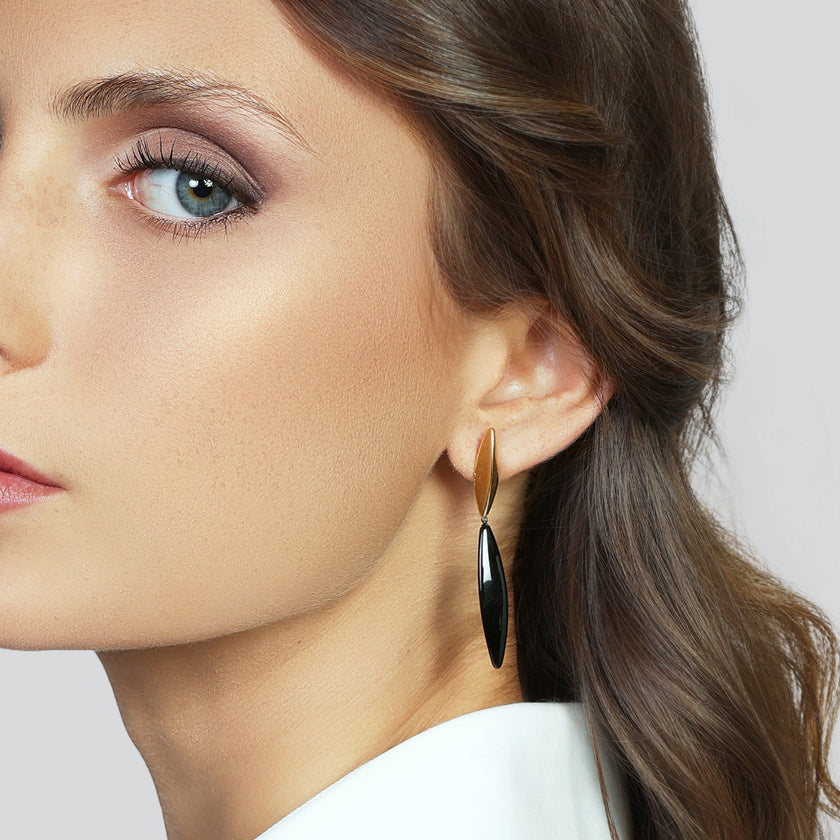 UNOAERRE | Orecchini Aria con elementi neri | 6657