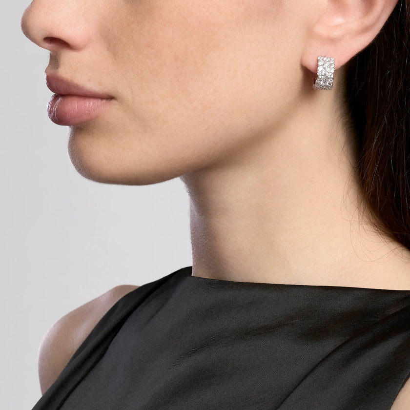 Mabina | Orecchini a cerchio aperti in bronzo e argento con zirconi bianchi COLPO DI SCENA | 666158