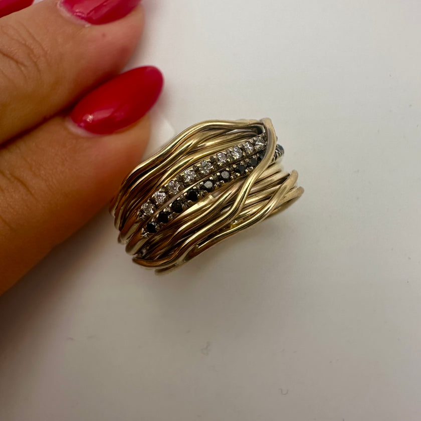 FILODELLAVITA | Classic 13 fili in Oro Giallo 9kt e diamanti bianchi e neri | AN13GBTBN