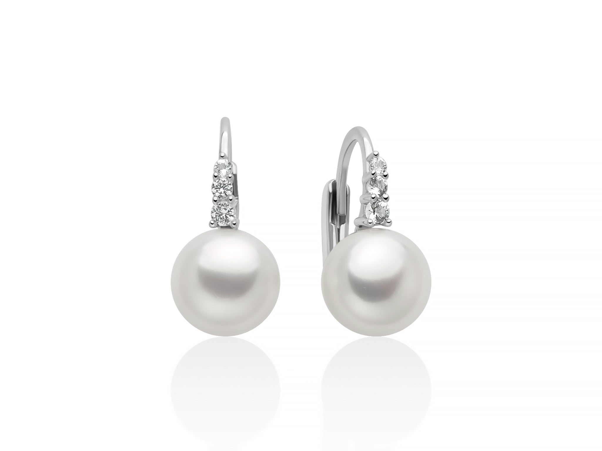 MILUNA | Orecchini Eva a monachella in argento con perle Oriente 8,5-9 mm e topazi bianchi | PER2948