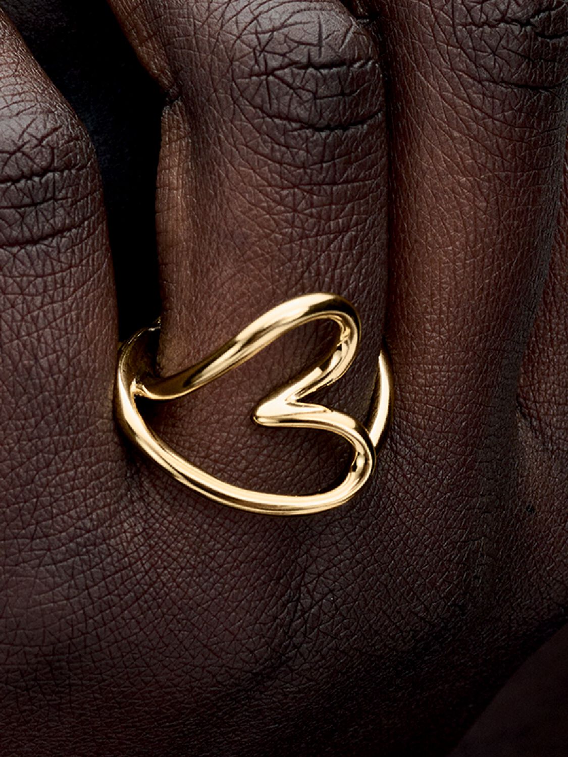 PANDORA ESSENCE | Anello Cuore Linea Sinuosa | 163288C00
