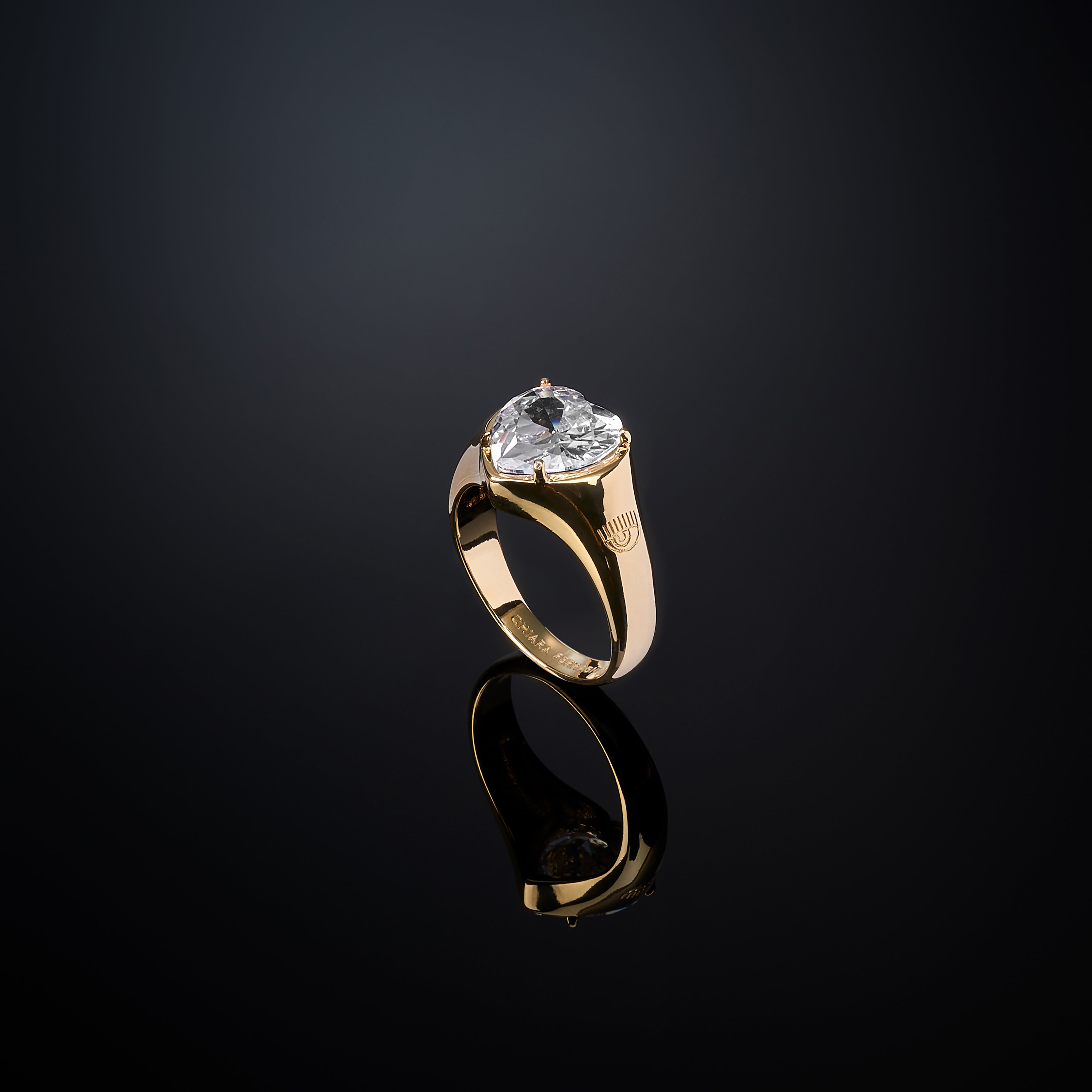CHIARA FERRAGNI | Crystal First Love Chevalier Ring | J19AUV36