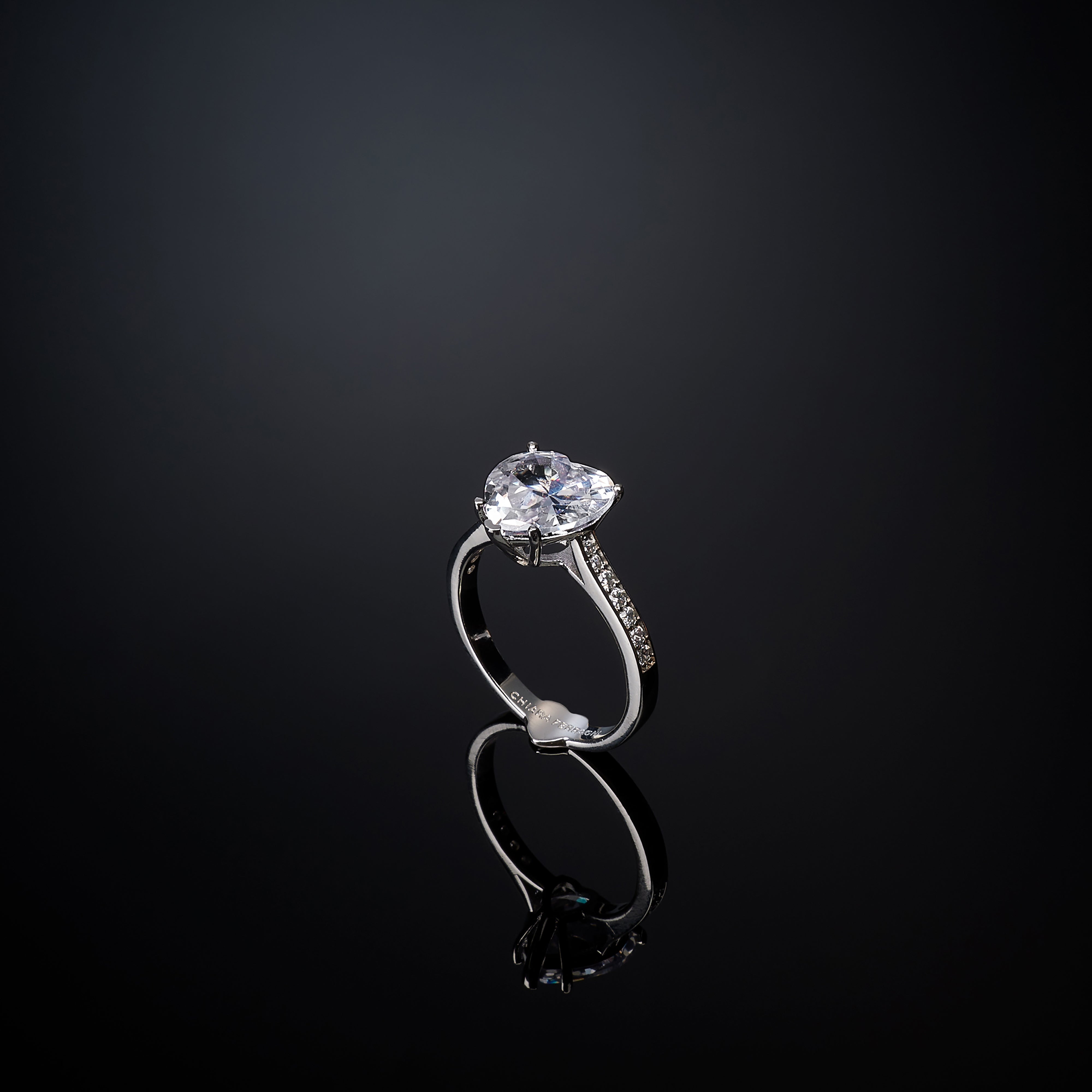 CHIARA FERRAGNI | Crystal First Love Ring | J19AVF01